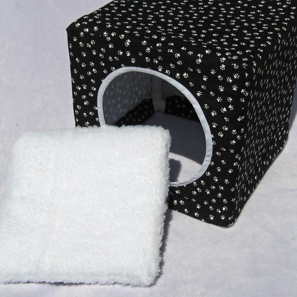 Cozy Cube Hideaway Pet Cave for Cat or Small Dog - Picture 4 of 7